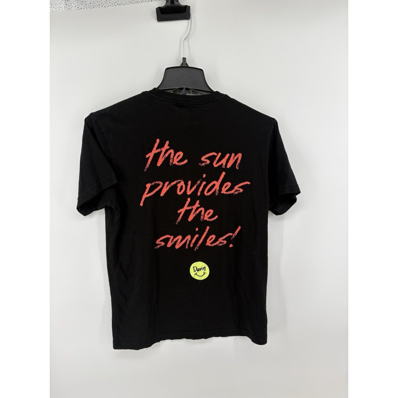 Duvin Design Black Graphic Print "The Sun Provides The Smiles” T-Shirt Size M — image 3 of 3